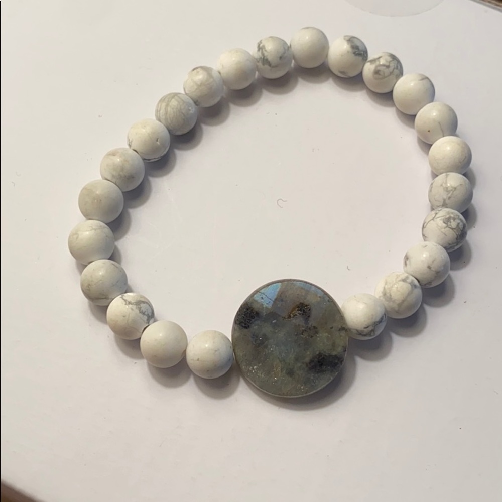 Beaded bracelet